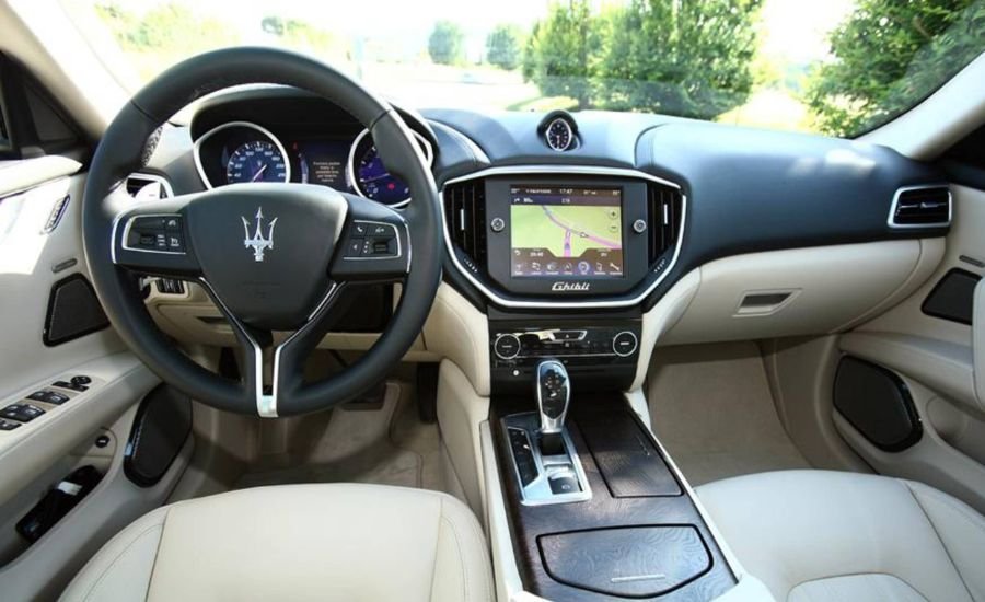 2014 maserati ghibli